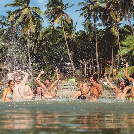 Surf & Yoga Arugam Bay Exterior foto