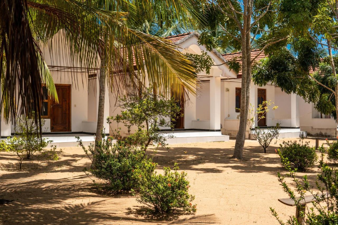 Surf & Yoga Arugam Bay Exterior foto