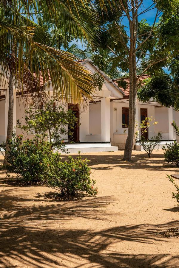Surf & Yoga Arugam Bay Exterior foto