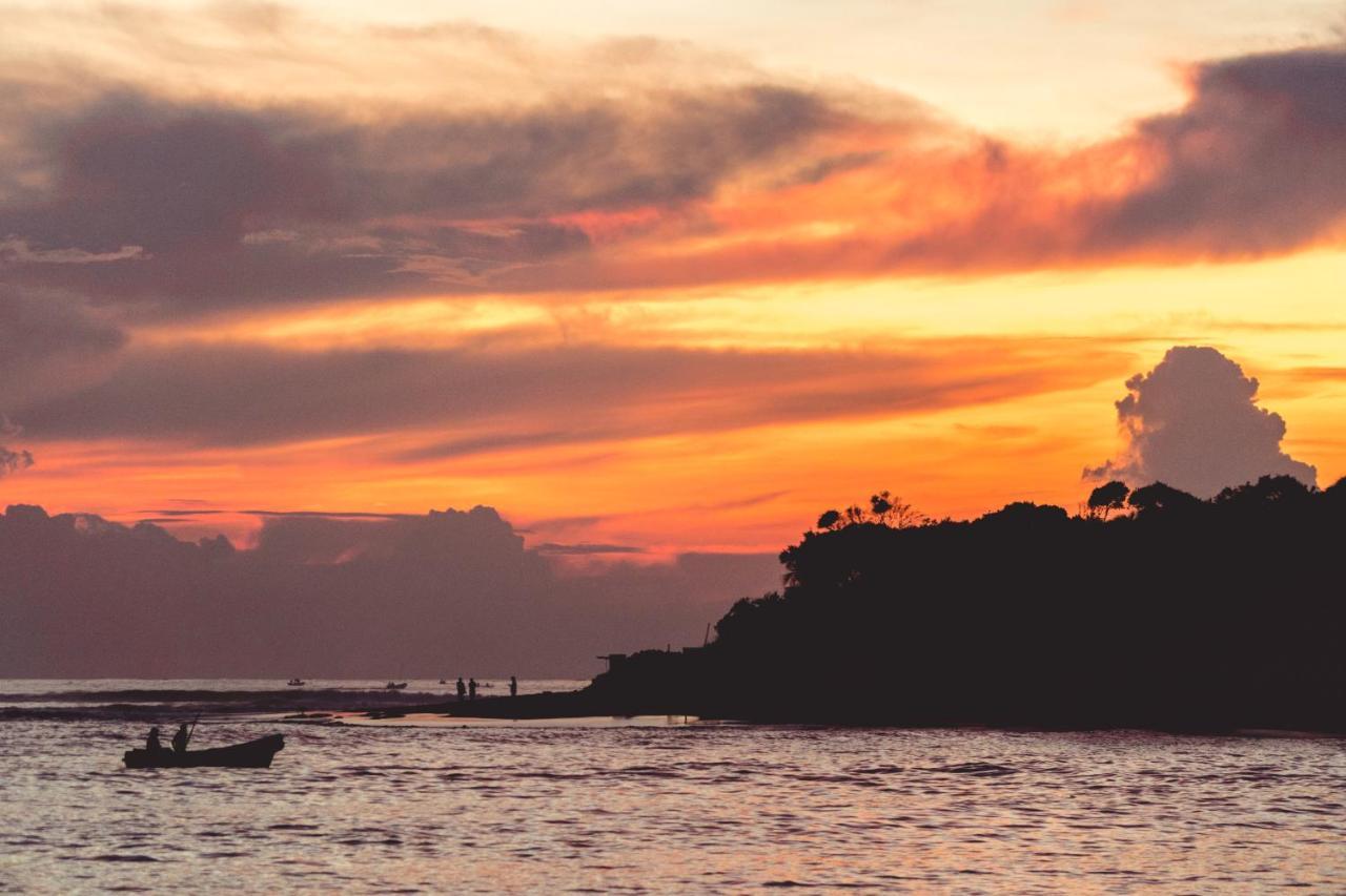Surf & Yoga Arugam Bay Exterior foto